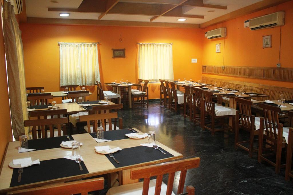 Sterling Arunai Anantha - Tiruvannamalai, Bagian luar foto