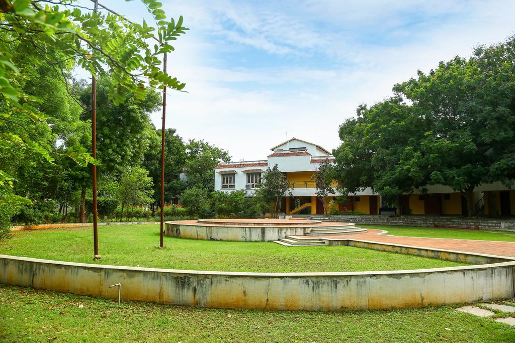 Sterling Arunai Anantha - Tiruvannamalai, Bagian luar foto